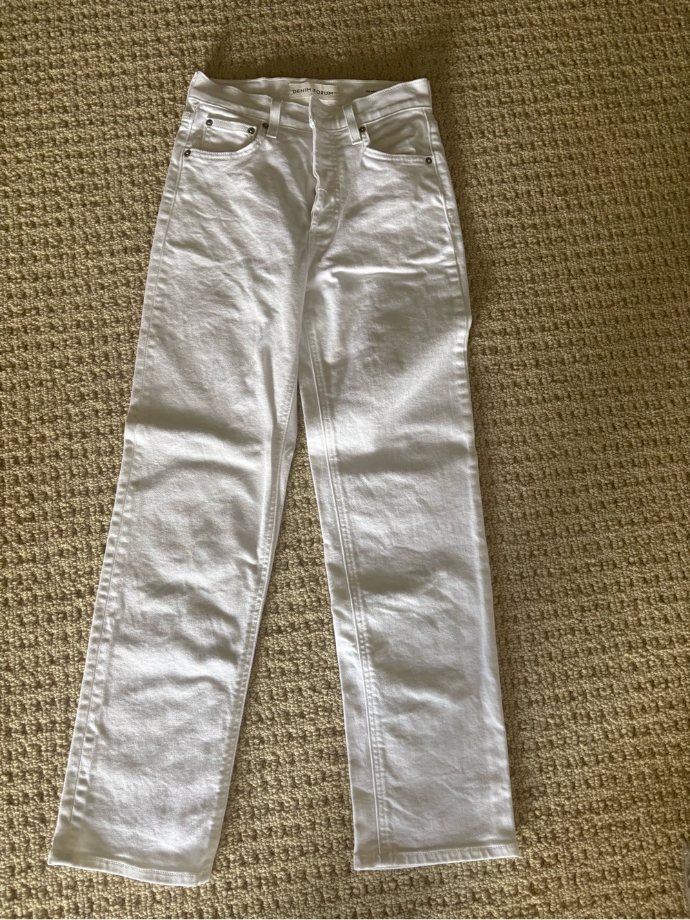 Denim Forum - The Arlo Hi-Rise Straight - Size 25 - 28L